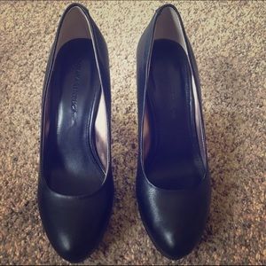 Banana Republic Black Leather Kelsey Pumps